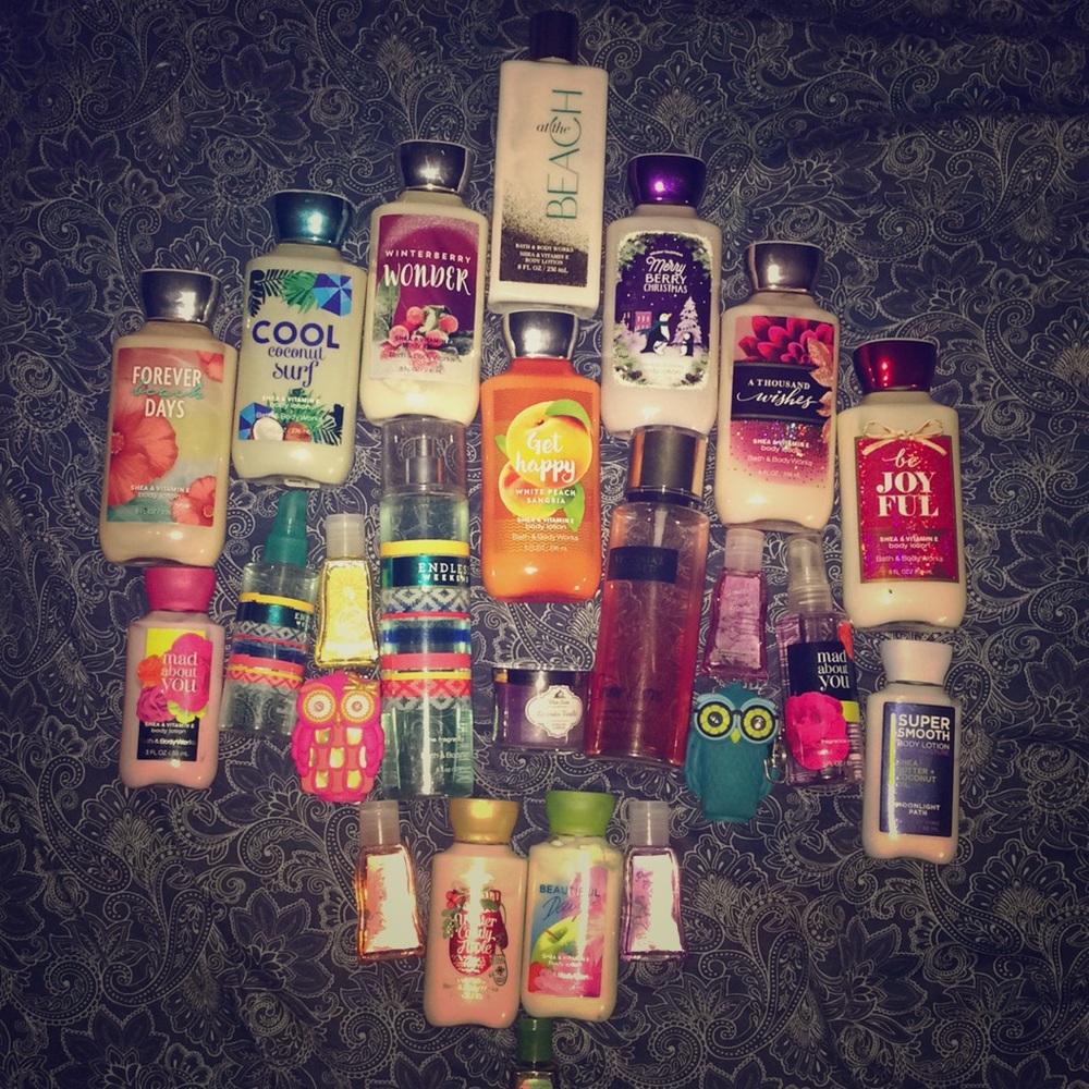 🖤abunch of bath n body works stuff!🖤